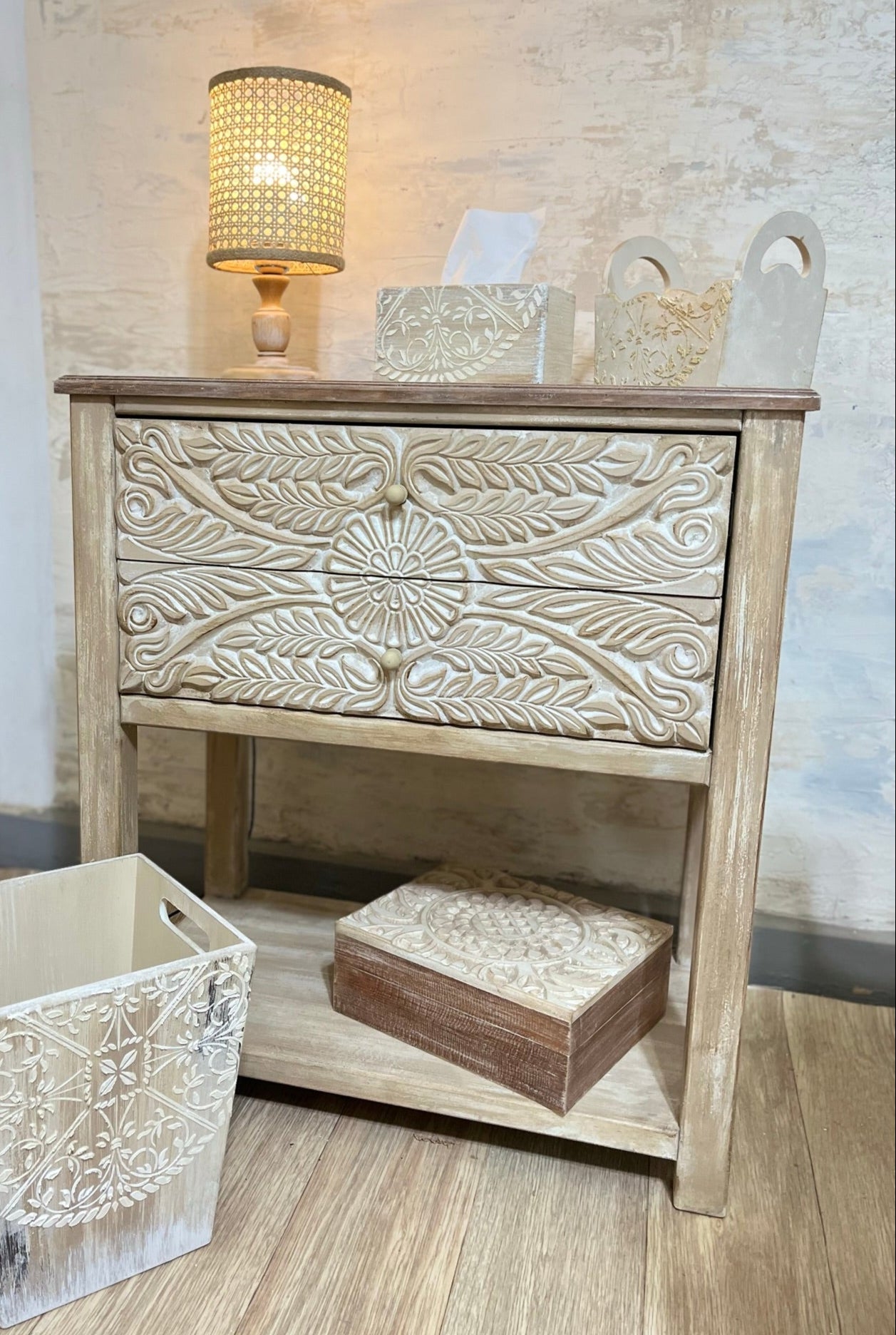 Console / Coffee corner