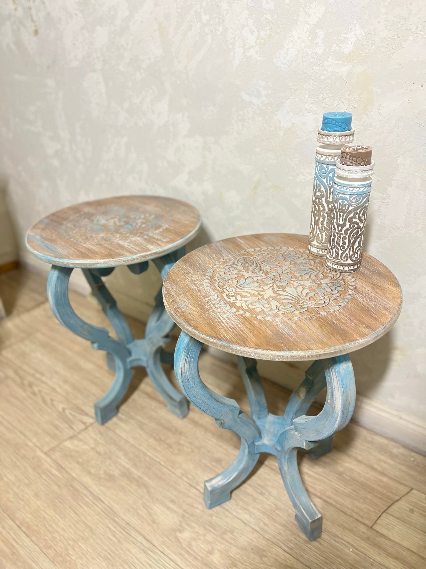 Elegant Round Side Tables – Set of 2