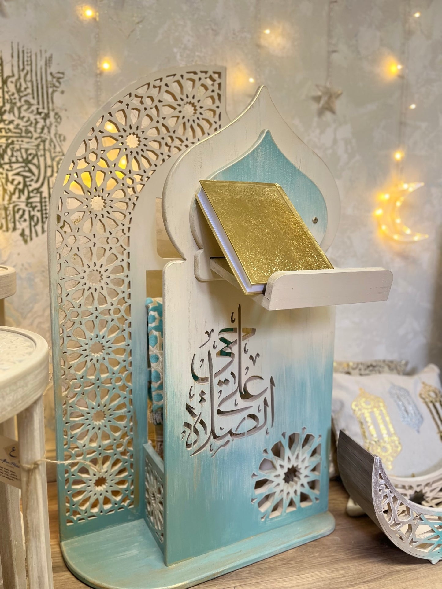 Prayer stand