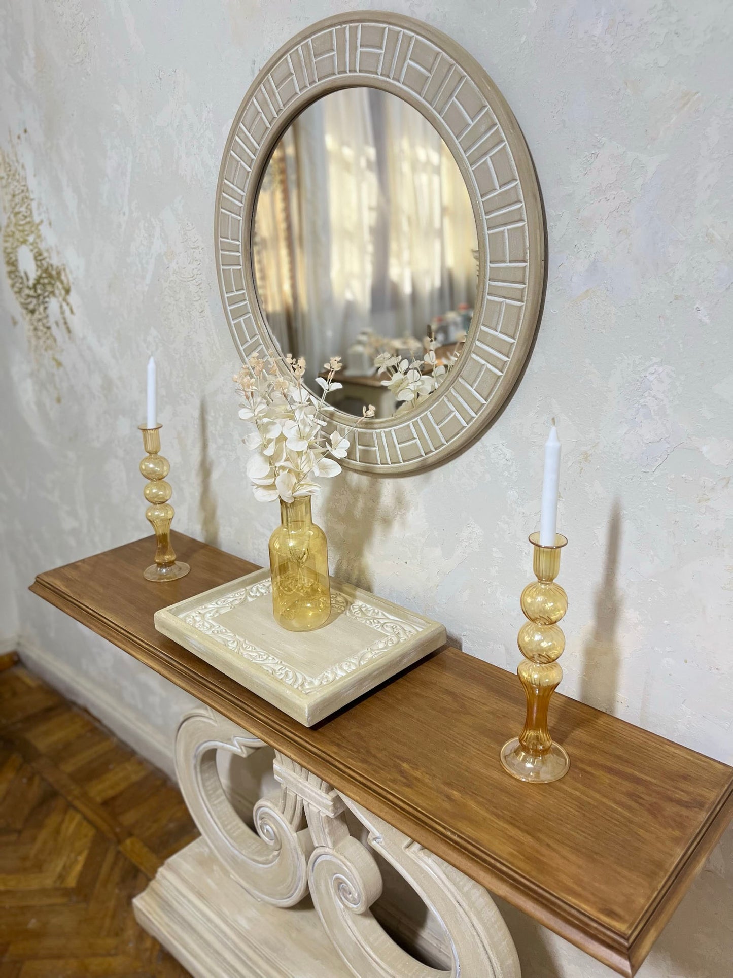 Classic Luxury Console Table with Mirror