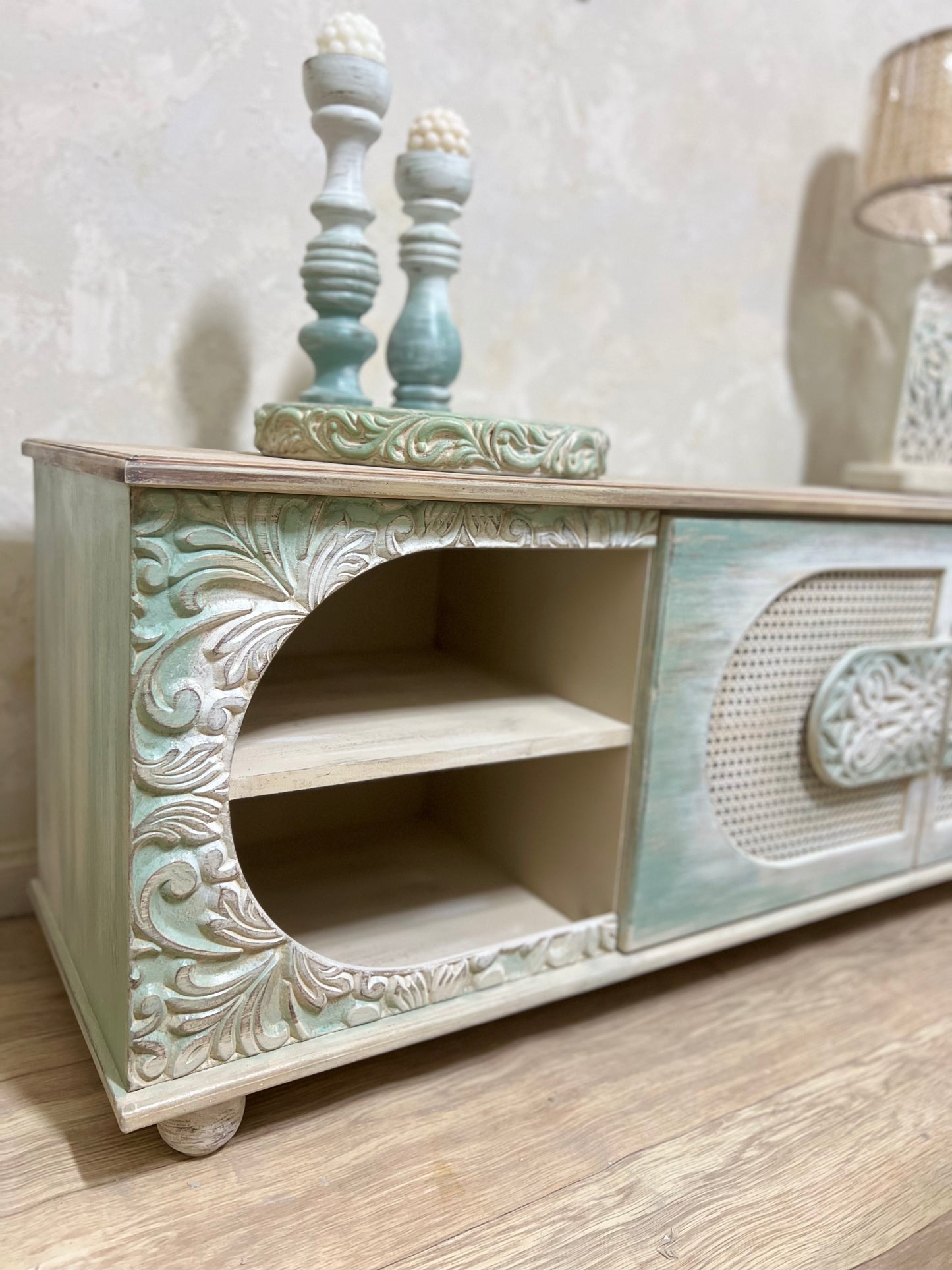 TV Unit