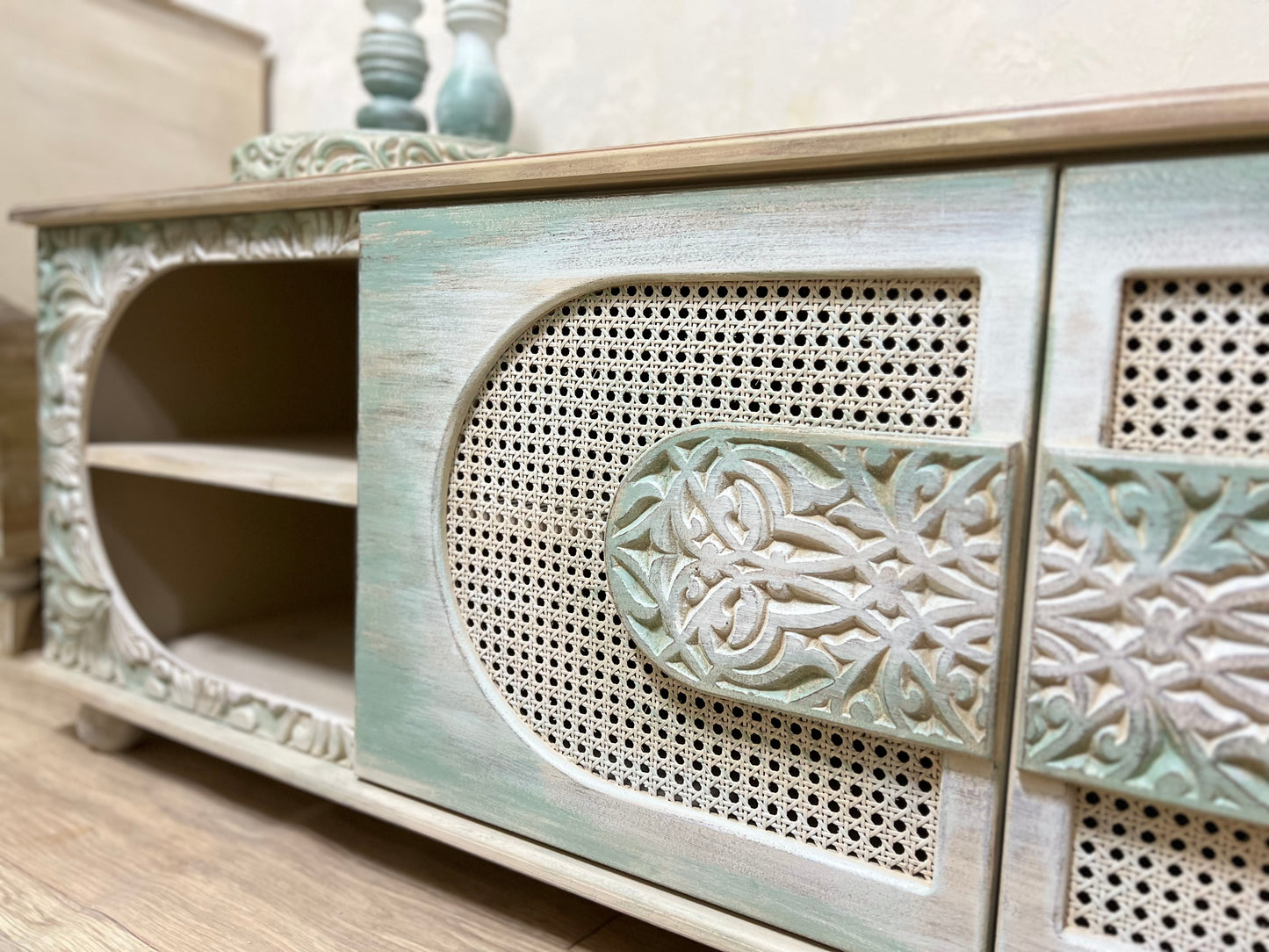 TV Unit