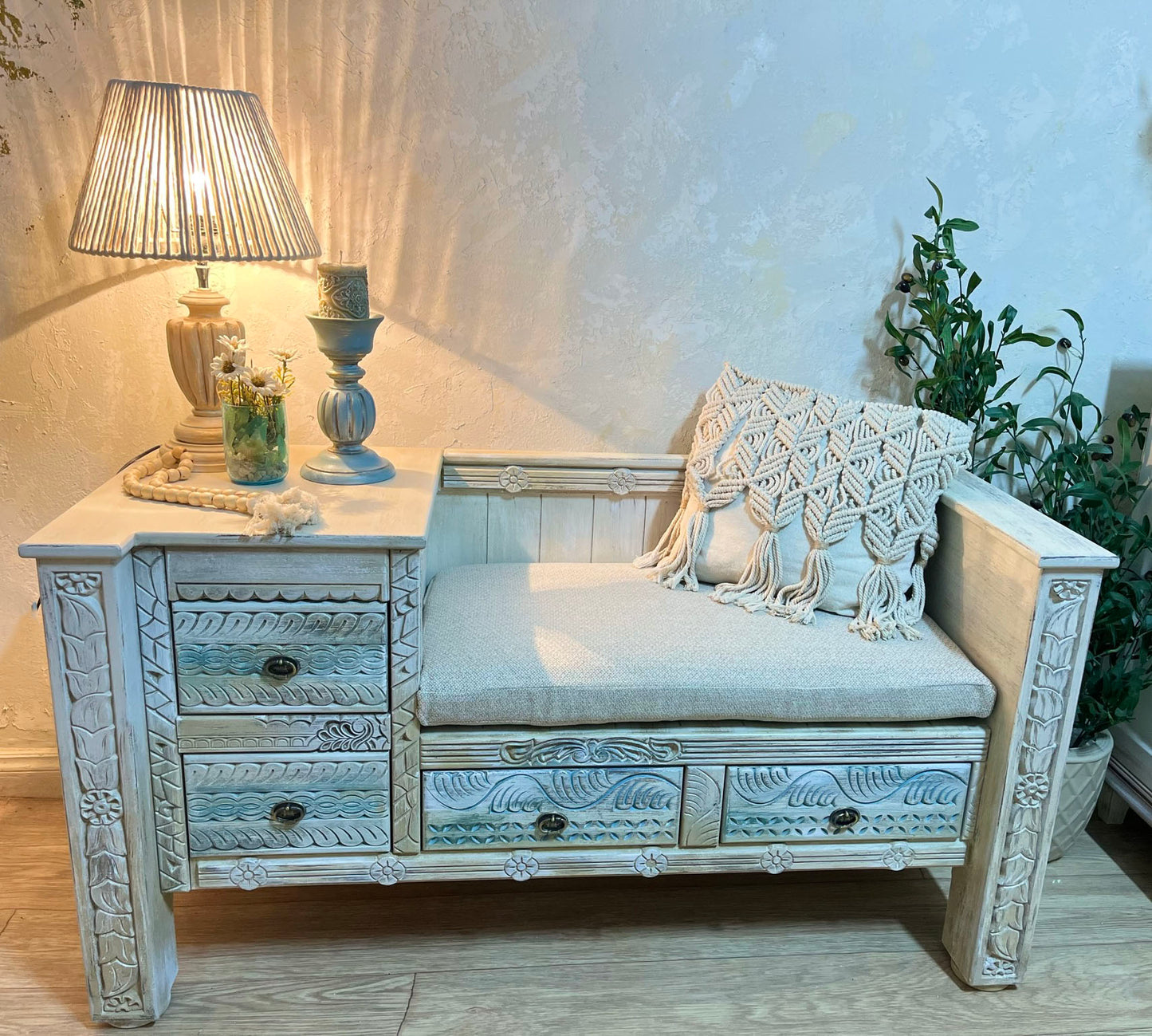 Elegant Wooden Bench with Built-in Storage Drawers