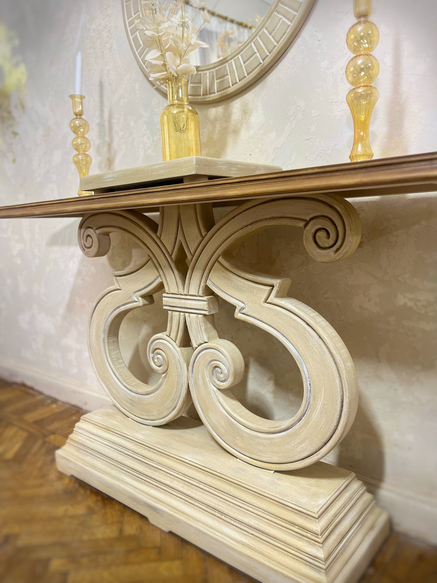 Classic Luxury Console Table with Mirror