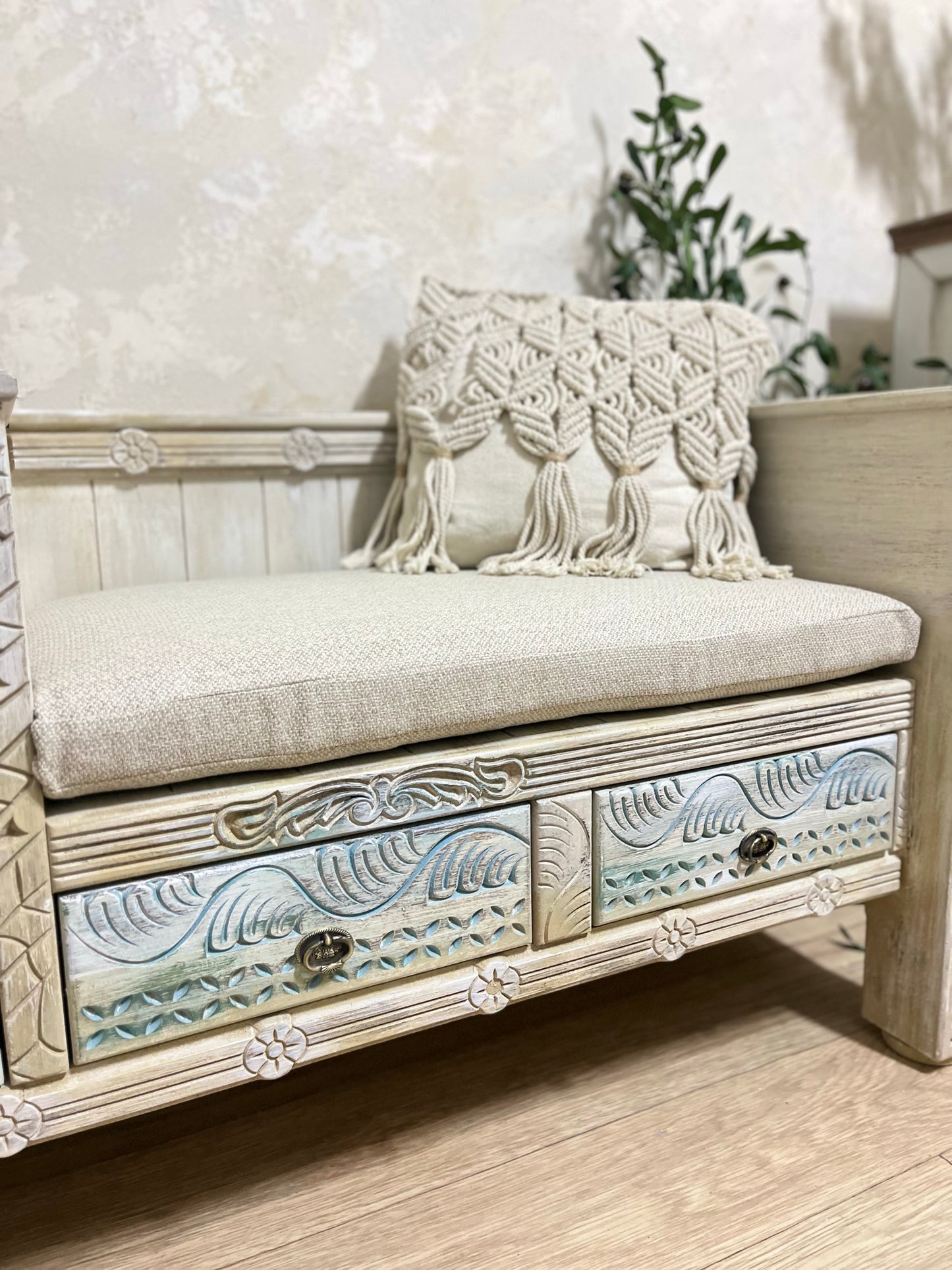 Elegant Wooden Bench with Built-in Storage Drawers