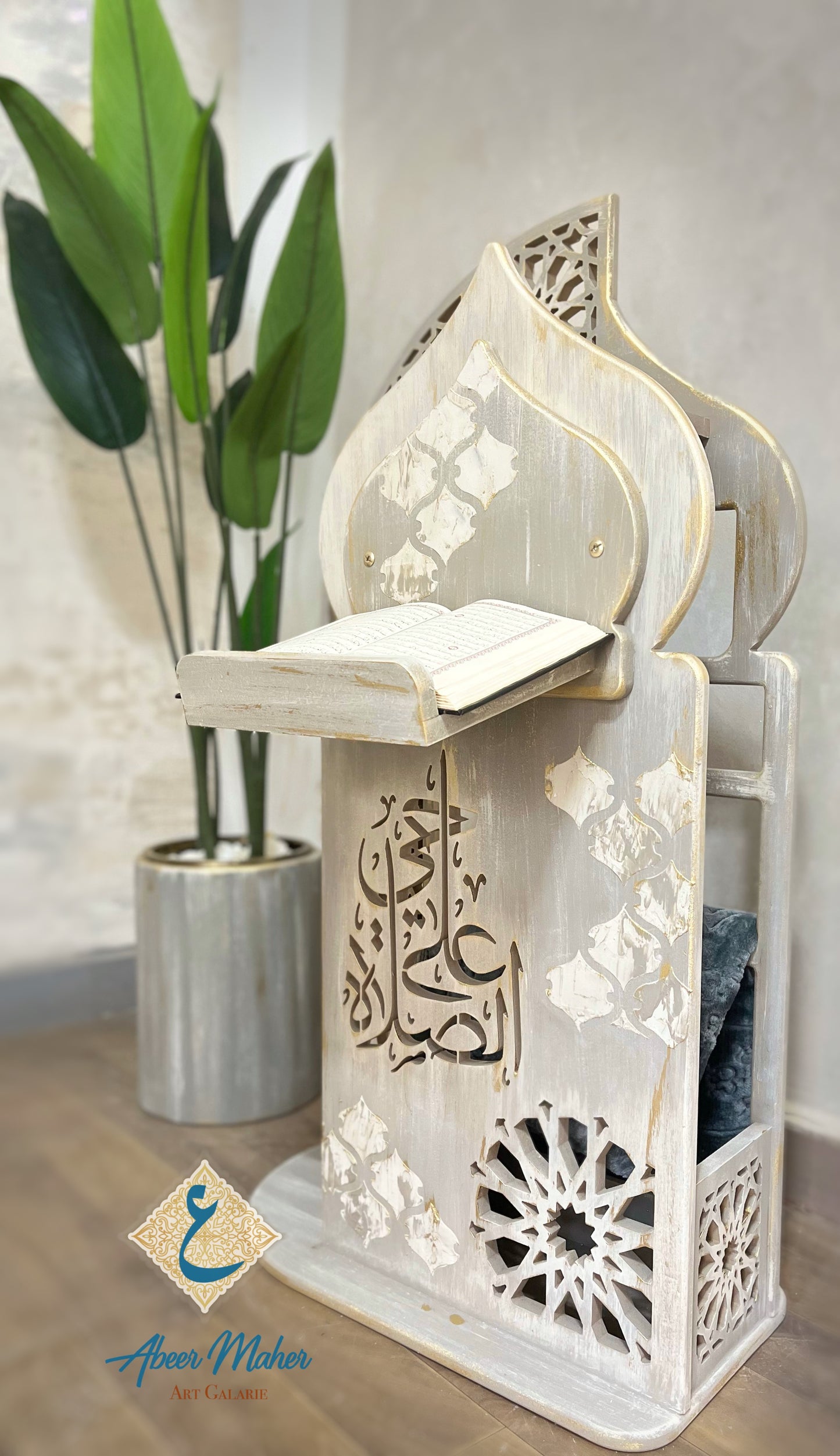 Prayer stand
