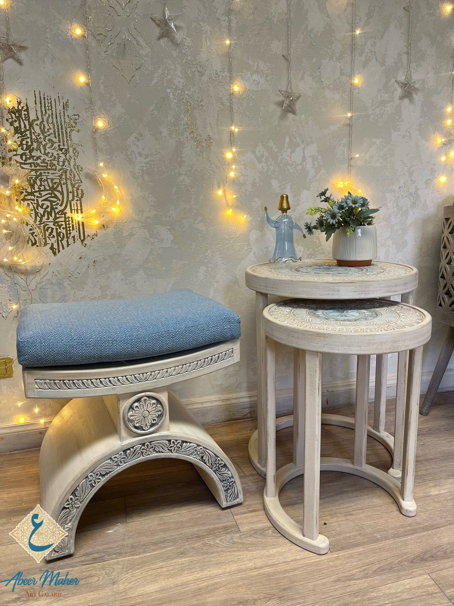 Elegant Wooden Pouf with a Contemporary Classic Touch