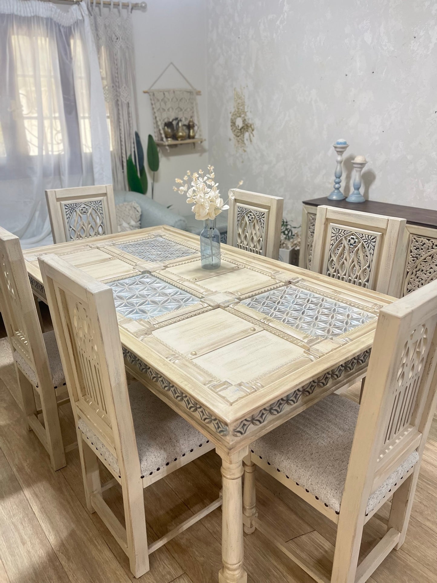 Elegant Dining Table Set with 6 Chairs and Decorative Details