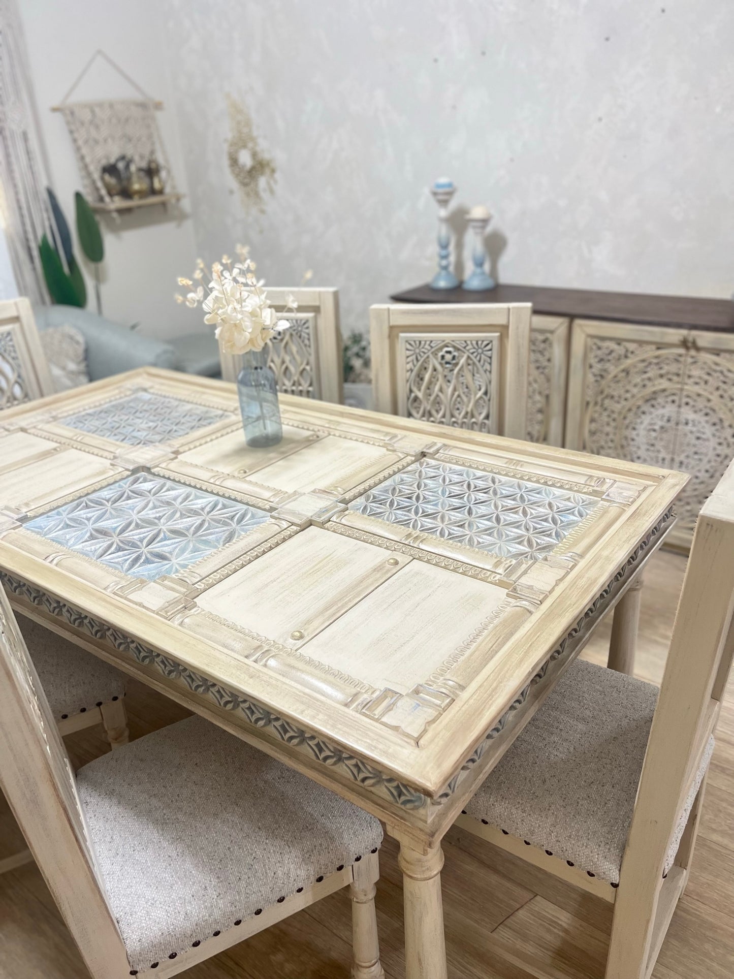 Elegant Dining Table Set with 6 Chairs and Decorative Details